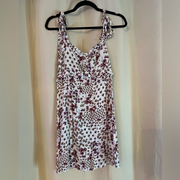 Vici Dresses & Skirts - VICI Floral Patch Sun Dress Tie Straps